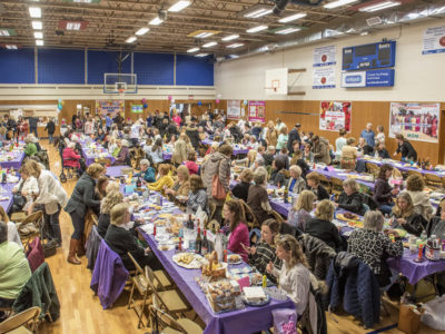 Our Lady of Sacred Heart Handbag Blingo big success Invited by my dear cousin, Mary Bonnie Legget and Rev. Ravi Dasari C.O. of Our Lady of Sacred Heart Church in Tappan, NY to photograph their Handbag Blingo night in the school hall. 275 young women came to this exciting Ladies Night Out.
Enjoy!