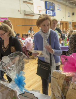 Our Lady of Sacred Heart Handbag Blingo big success Invited by my dear cousin, Mary Bonnie Legget and Rev. Ravi Dasari C.O. of Our Lady of Sacred Heart Church in Tappan, NY to photograph their Handbag Blingo night in the school hall. 275 young women came to this exciting Ladies Night Out.
Enjoy!